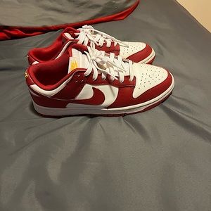 Nike Dunk Low USC Size 9.5 Mens .Good condition .No box